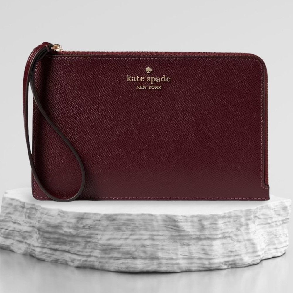 Kate spade ♠️ Wristlet NWT
